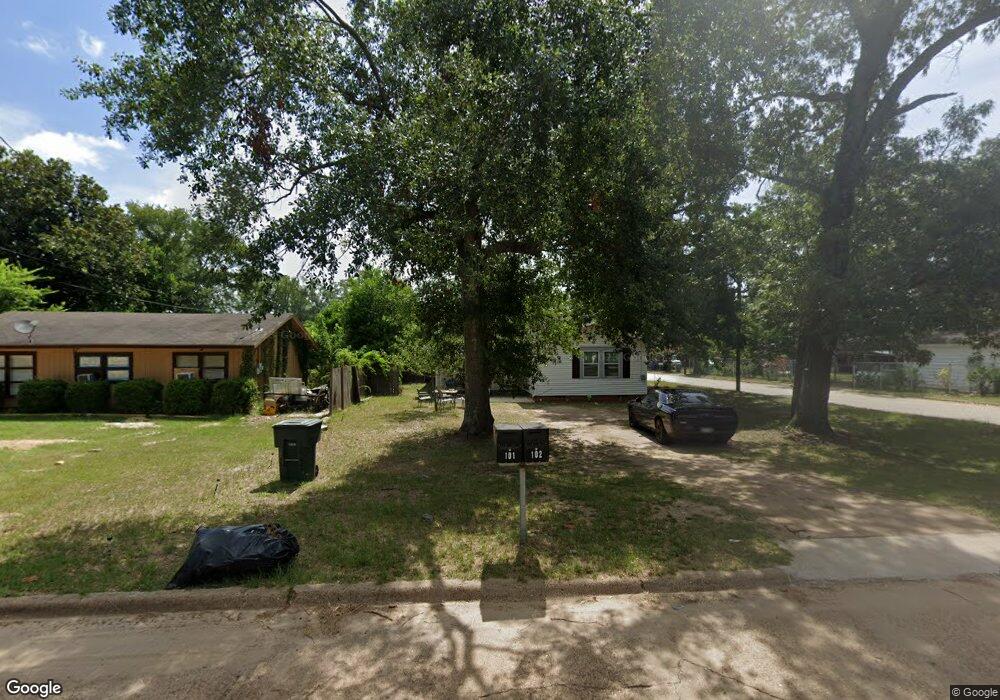 204 N Popp St, Nacogdoches, TX 75964 - photo 1