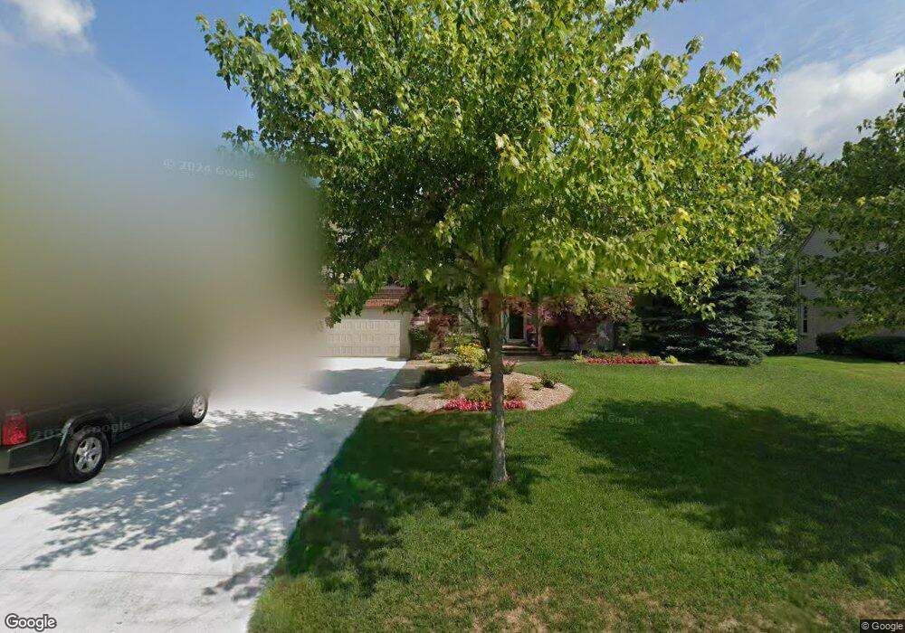 4968 Crabapple Ct, West Bloomfield, MI 48324 - photo 1