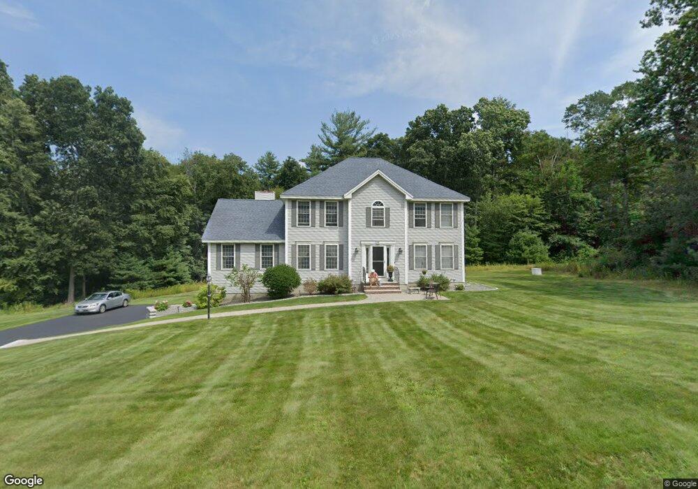 11 Hitching Post Ln, Salem, NH 03079 - photo 1