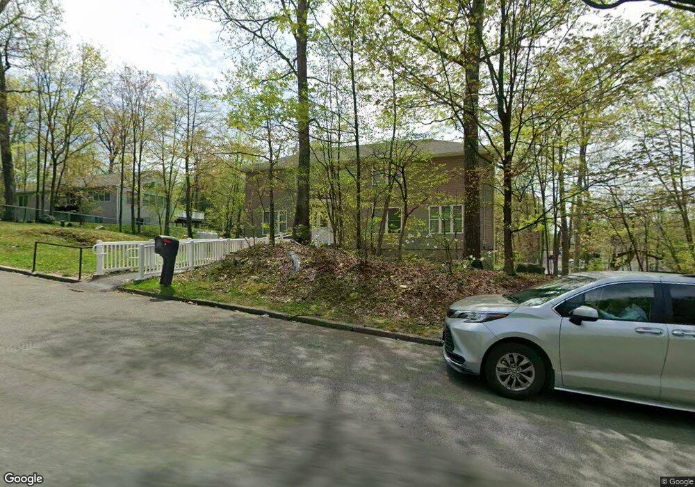 4 Blueberry Ln, Highland Mills, NY 10930 - photo 1