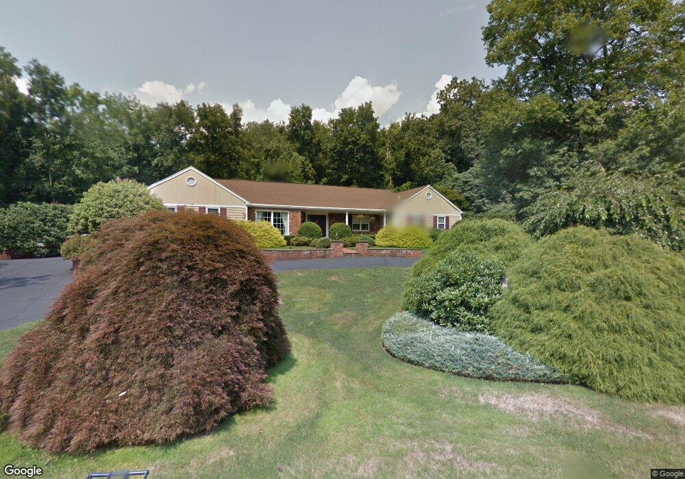 115 Carriage Dr S, Stamford, CT 06902 - photo 1