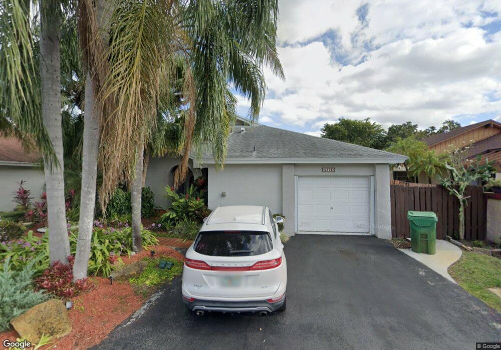 5403 SW 152nd Place Cir, Miami, FL 33185 - photo 1