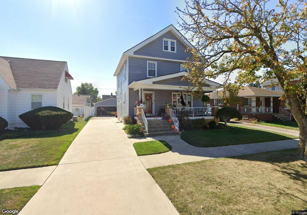 2342 E 32nd St, Lorain, OH 44055 - photo 1