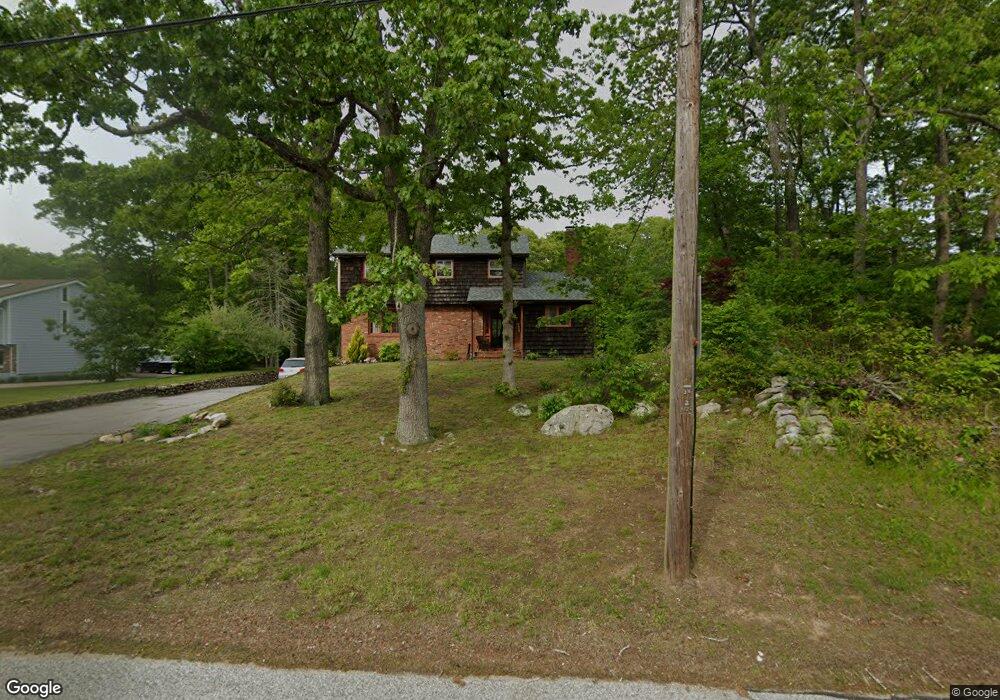 121 Winnapaug Rd, Westerly, RI 02891 - photo 1