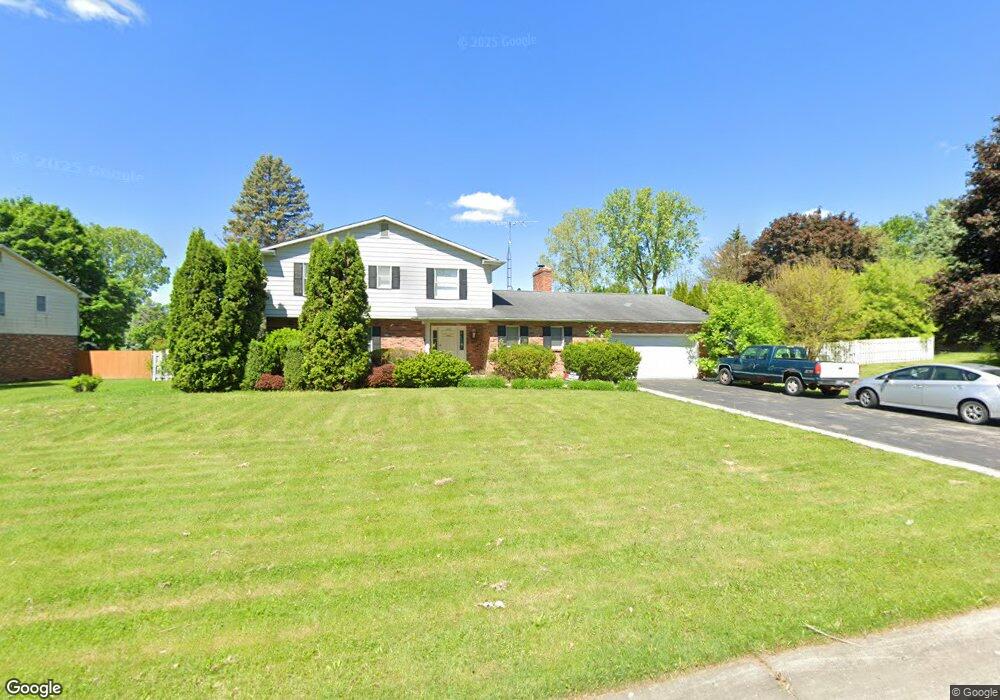 1189 Springborrow Dr, Flint, MI 48532 - photo 1