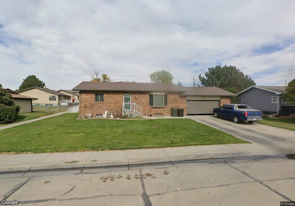2001 E 31st St, Scottsbluff, NE 69361 - photo 1