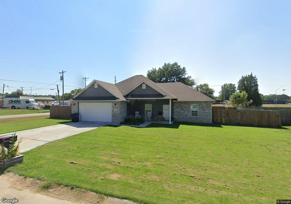 601 SW 11th St, Muldrow, OK 74948 - photo 1