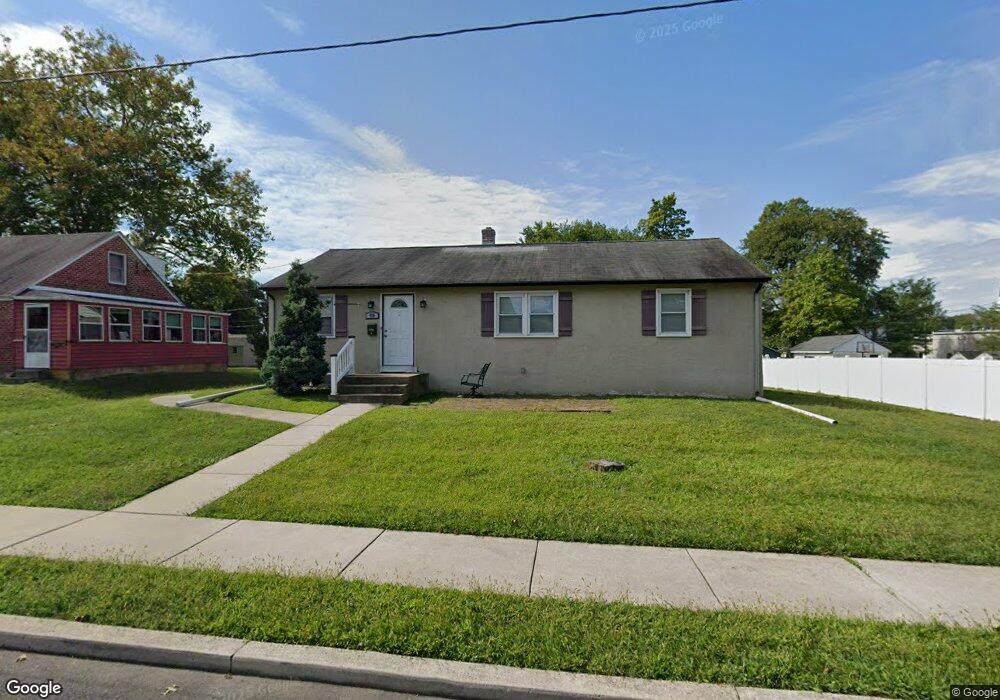 828 W 4th St, Lansdale, PA 19446 - photo 1