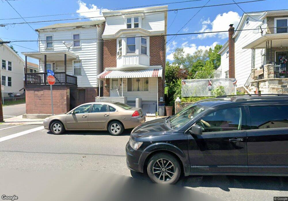 241 W Spruce St, Tamaqua, PA 18252 - photo 1