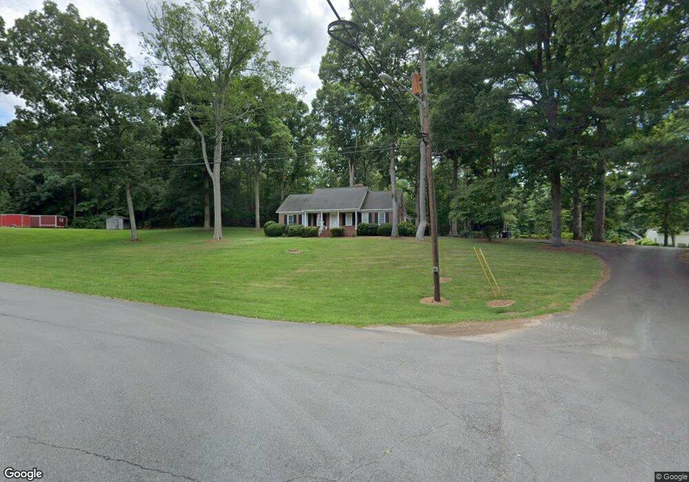 129 Kingtree Rd, Dallas, NC 28034 - photo 1