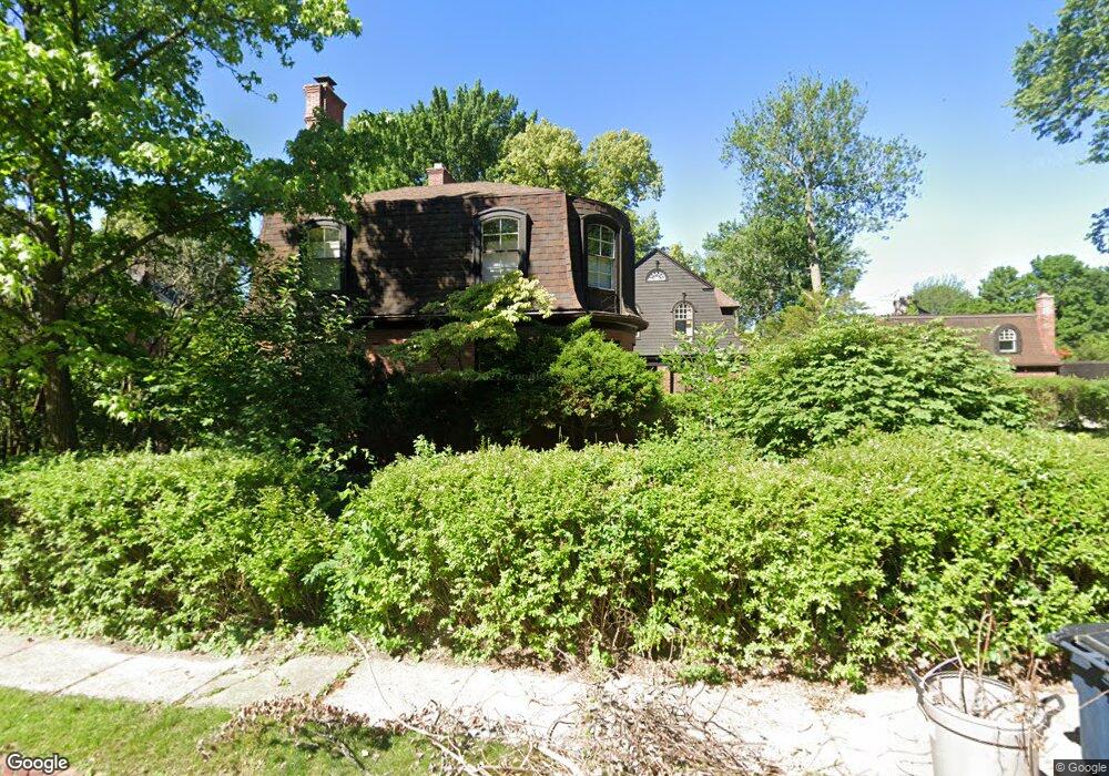 7 Woodland Place, Grosse Pointe, MI 48230 - photo 1