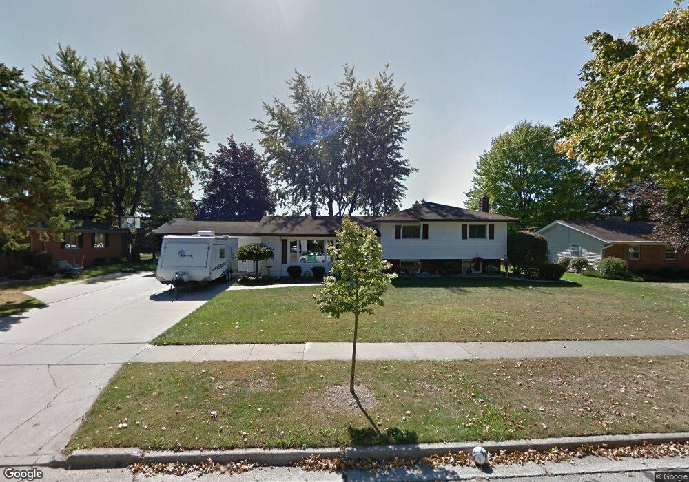 645 Heine St, Frankenmuth, MI 48734 - photo 1