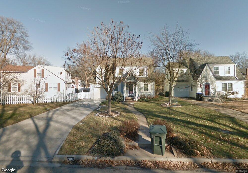 1282 SW Collins Ave, Topeka, KS 66604 - photo 1