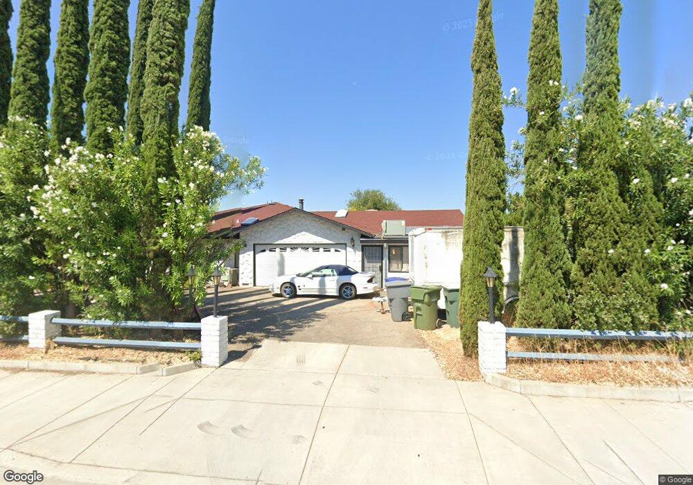 486 Loma Vista Dr unit 1, Redding, CA 96002 - photo 1