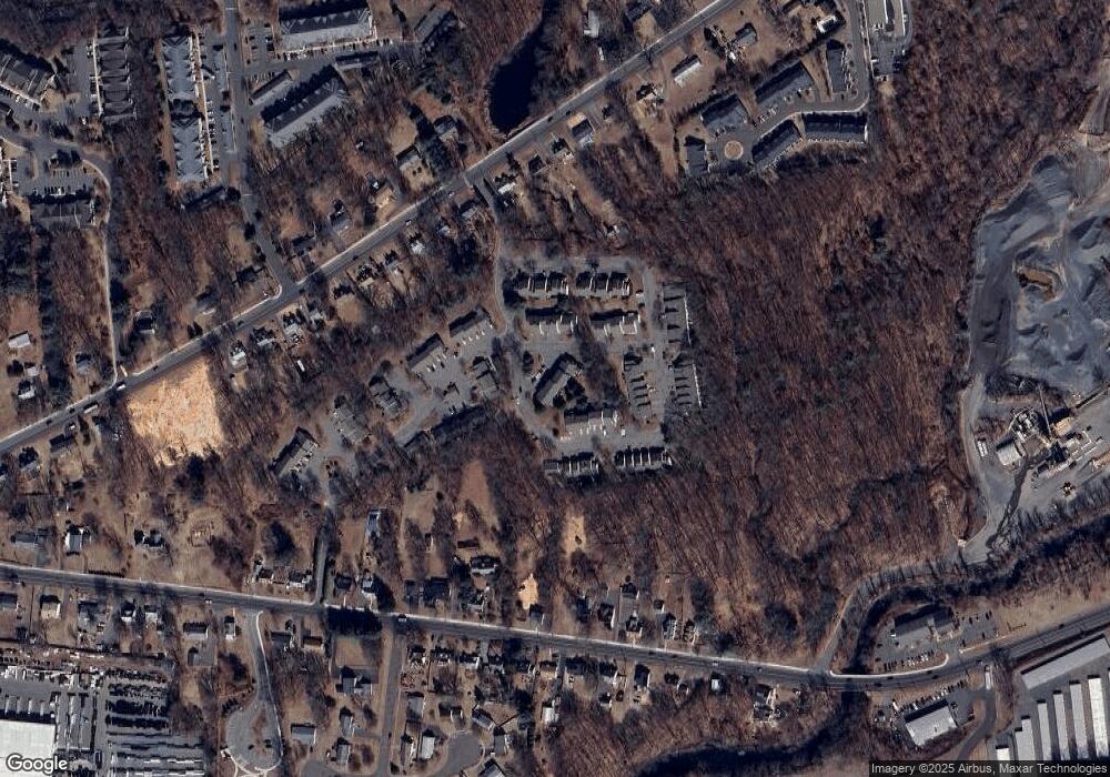 13 Oak Forest Dr unit 4, Manchester, CT 06042 - photo 1