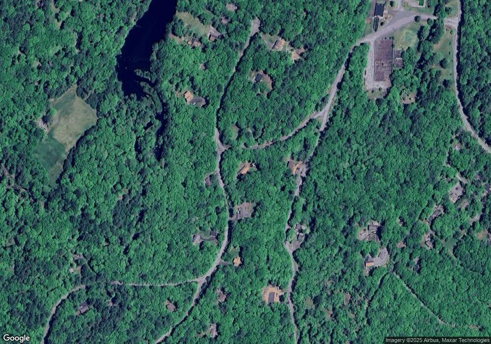 135 Beach Ln, Dingmans Ferry, PA 18328 - photo 1