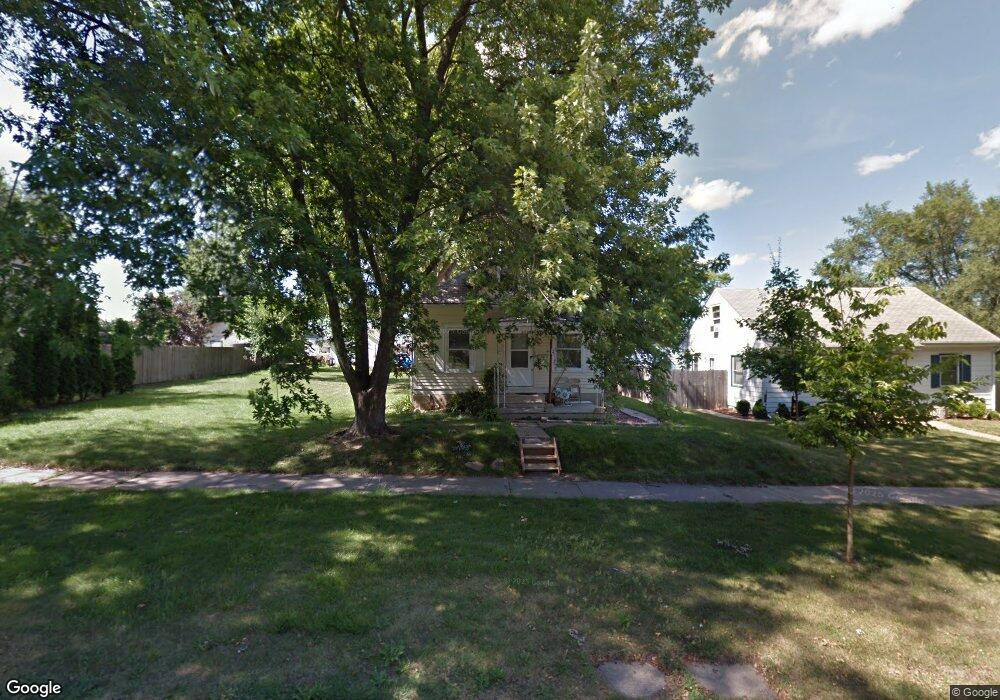 1224 18th Ave SW, Cedar Rapids, IA 52404 - photo 1