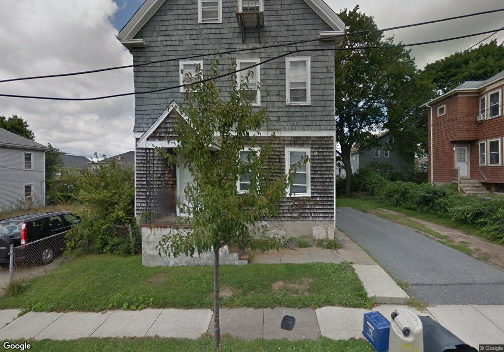 18 Winsor St unit A, Fairhaven, MA 02719 - photo 1