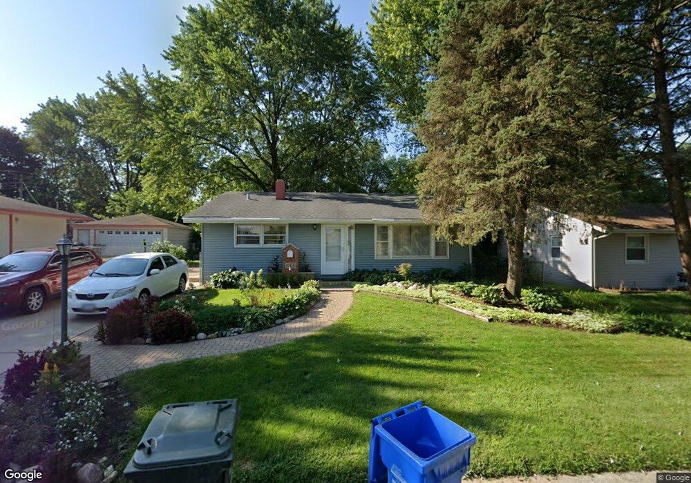 155 Mora Rd, Carpentersville, IL 60110 - photo 1