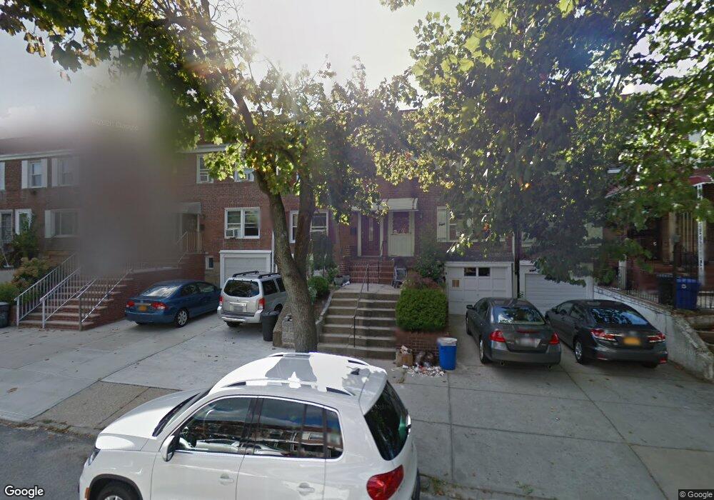 7024 175th St, Fresh Meadows, NY 11365 - photo 1