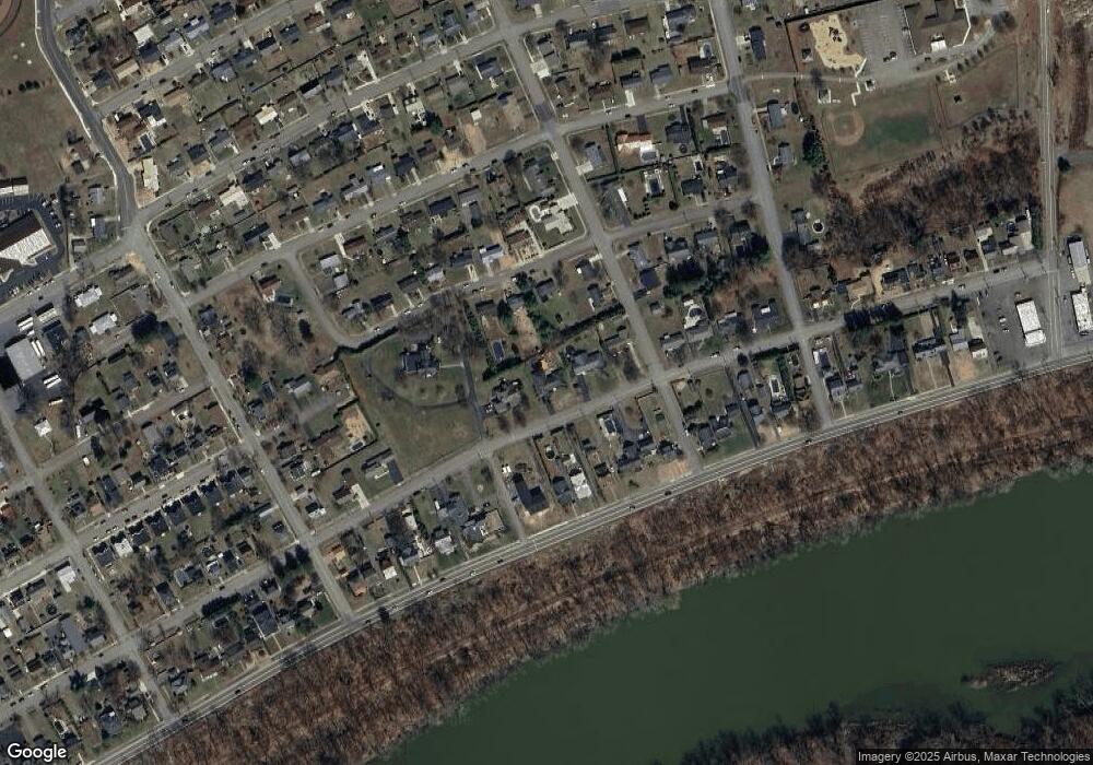 1011 E 2nd St, Berwick, PA 18603 - photo 1