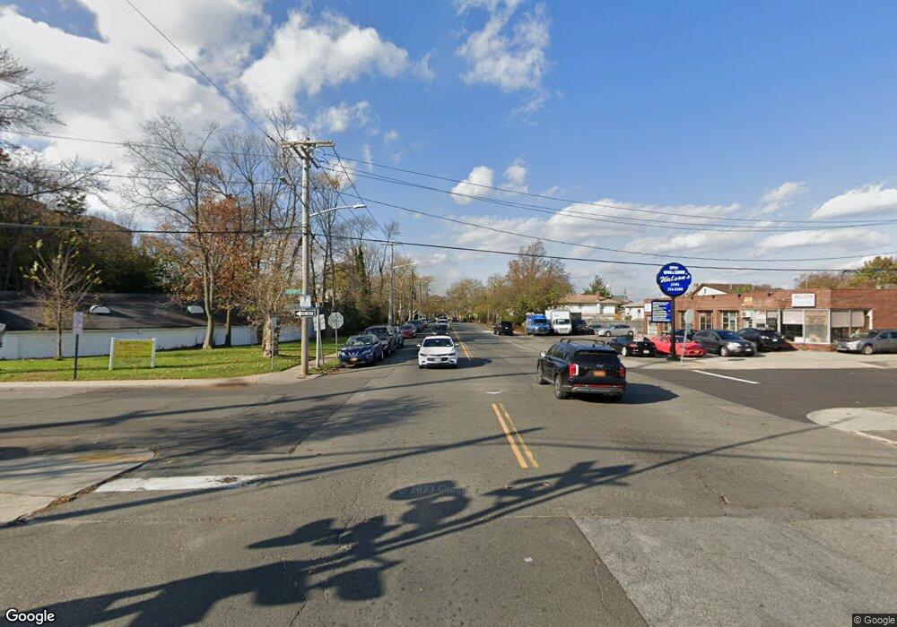 205 Woodmere Blvd unit A1, Woodmere, NY 11598 - photo 1