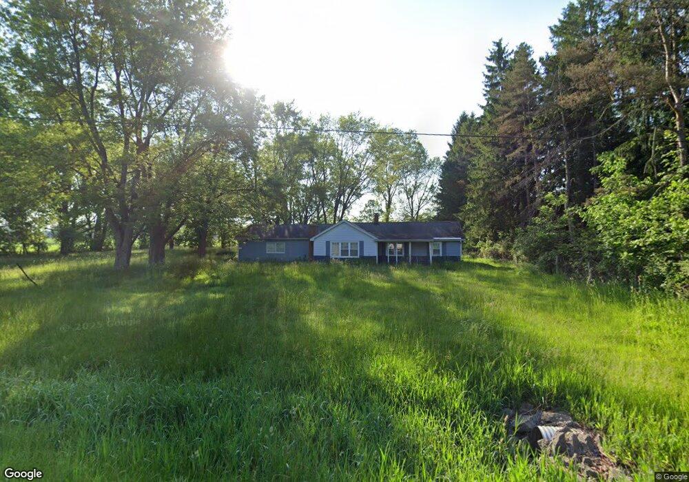 9422 N Vassar Rd, Mount Morris, MI 48458 - photo 1