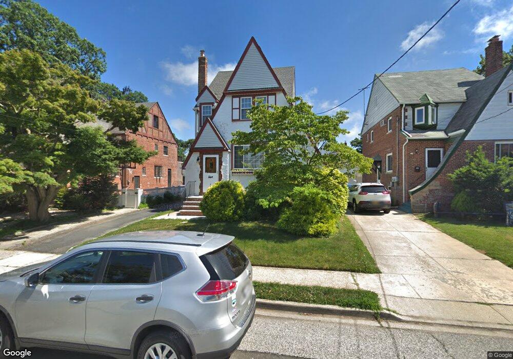 84 Page Rd, Valley Stream, NY 11581 - photo 1