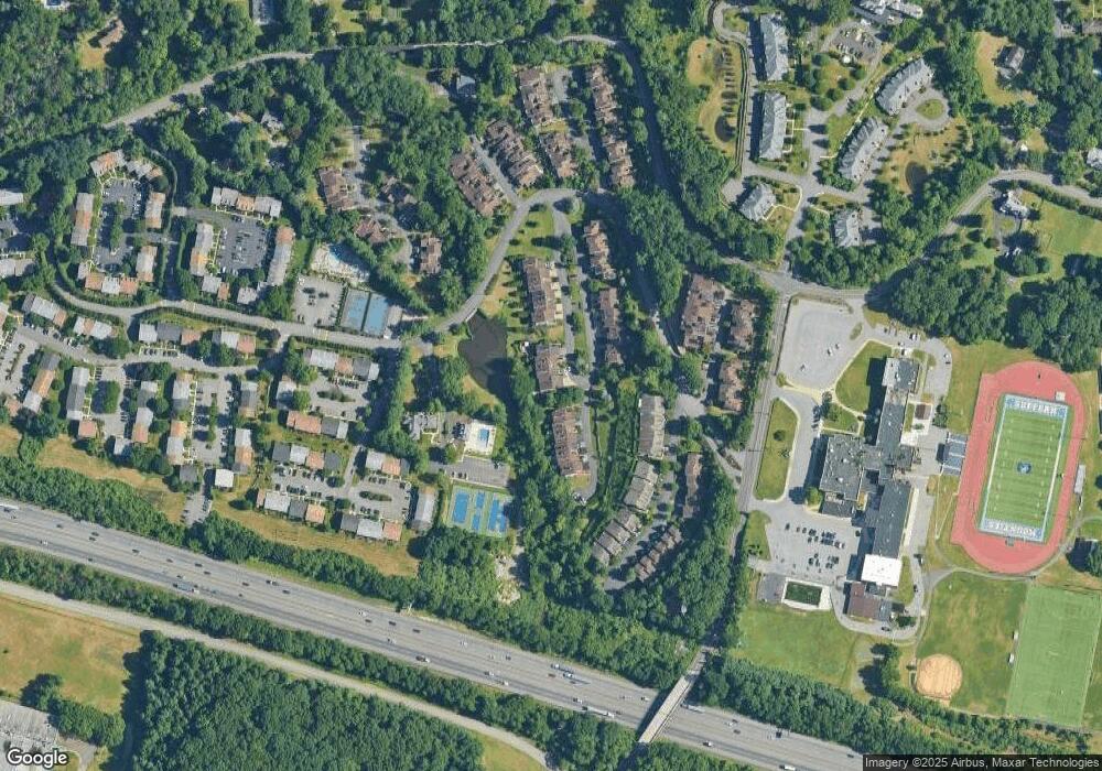 19 Dakota Ct, Suffern, NY 10901 - photo 1