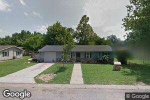 801 Riverside Dr, Neosho, MO 64850