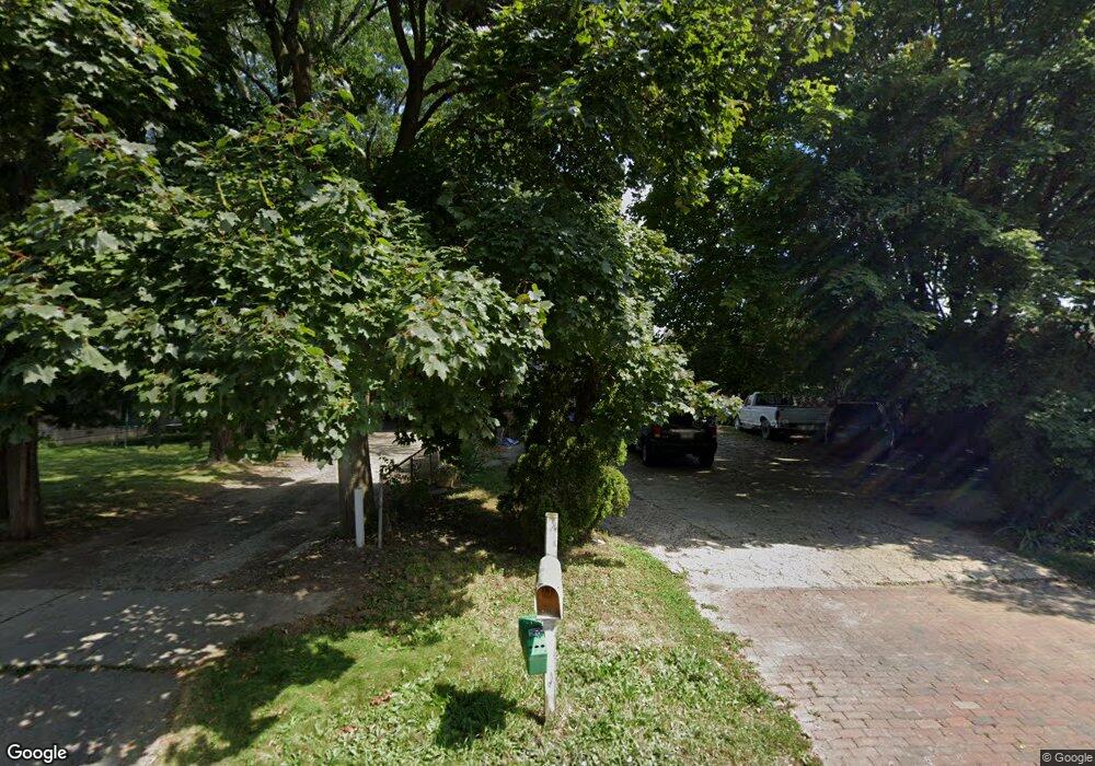 107 N Pioneer Rd, Waukegan, IL 60085 - photo 1