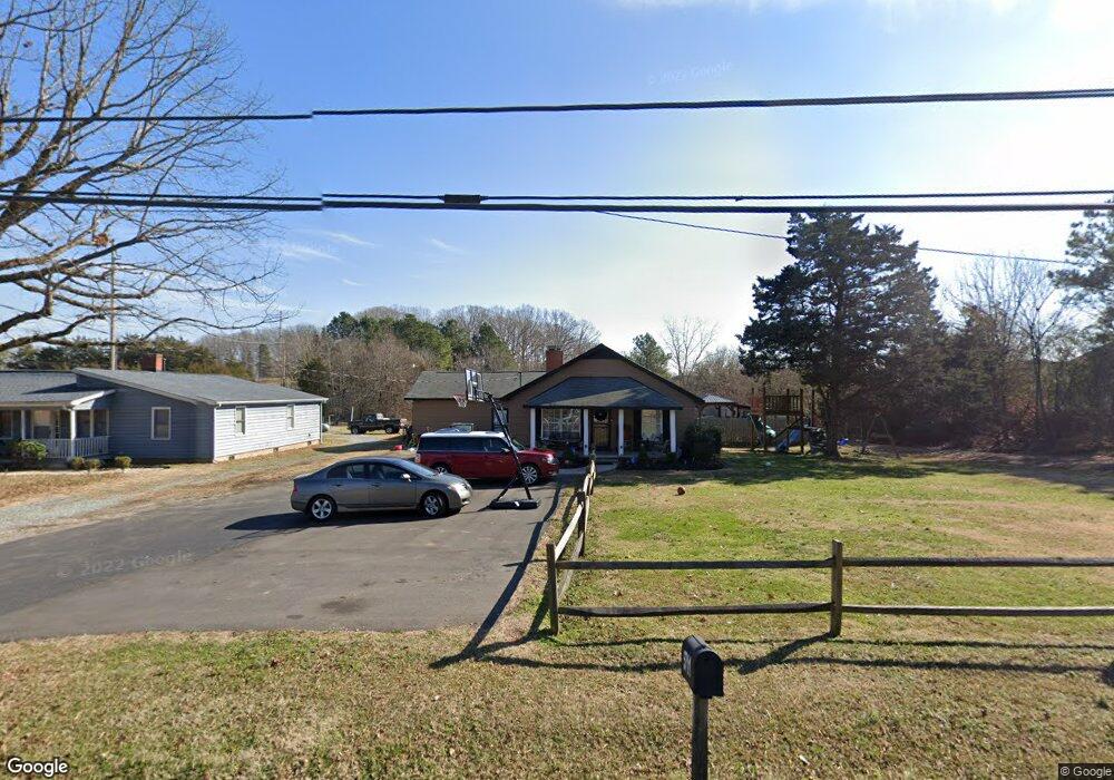 5711 Flowes Store Rd, Concord, NC 28025 - photo 1