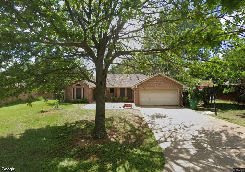 605 Dakota Dr, Joshua, TX 76058 - photo 1