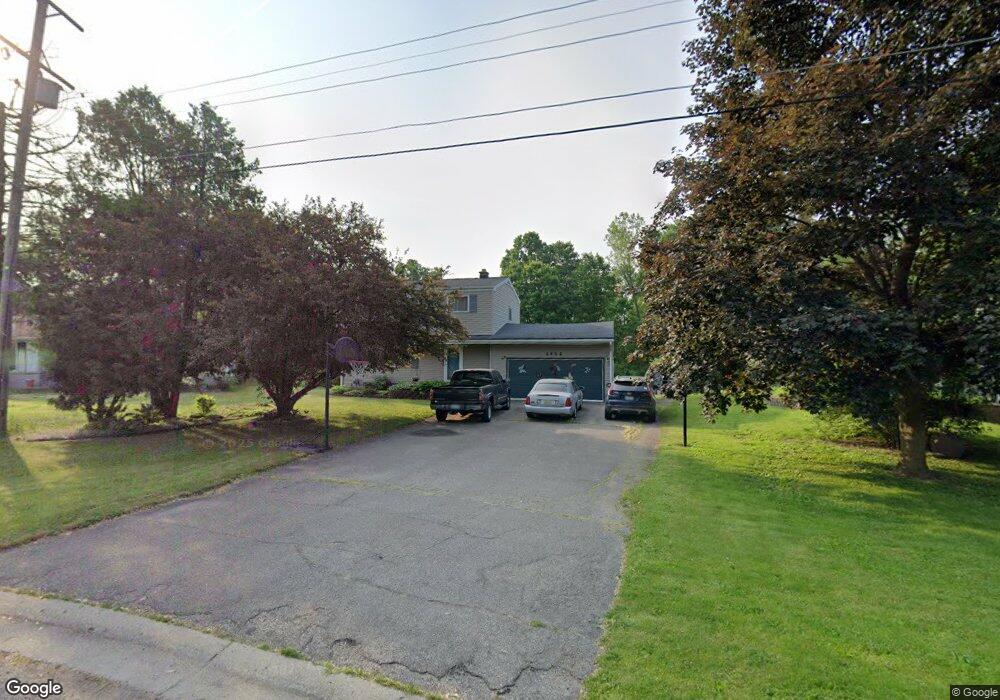 4452 S Hillcrest Cir, Flint, MI 48506 - photo 1