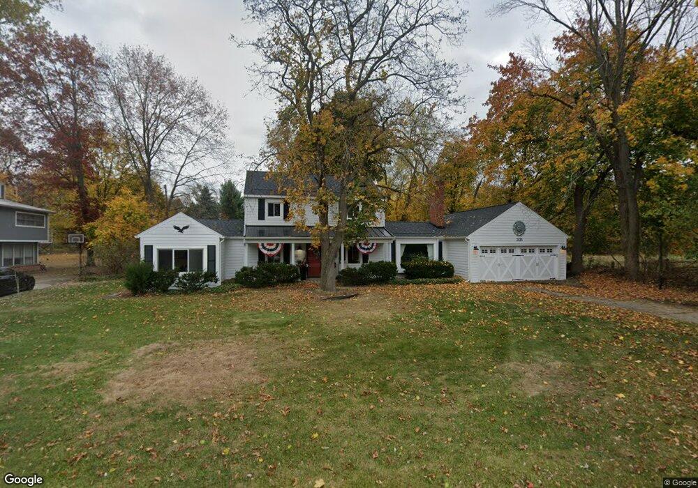 3135 Westacres Dr, West Bloomfield, MI 48324 - photo 1