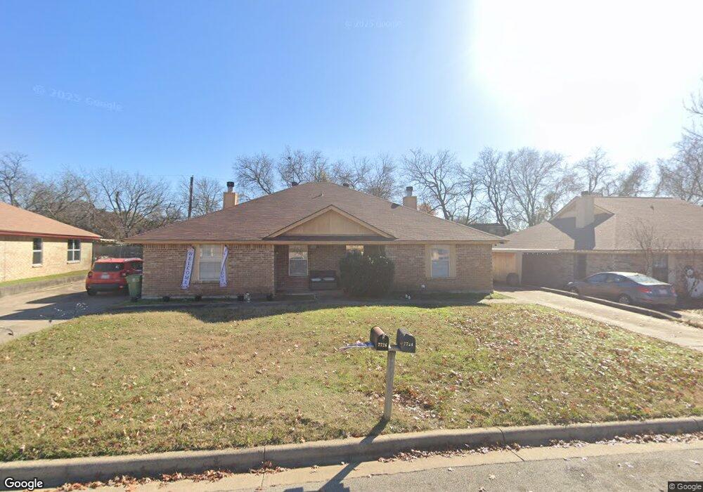 7724 Sable Ln unit 2, North Richland Hills, TX 76182 - photo 1