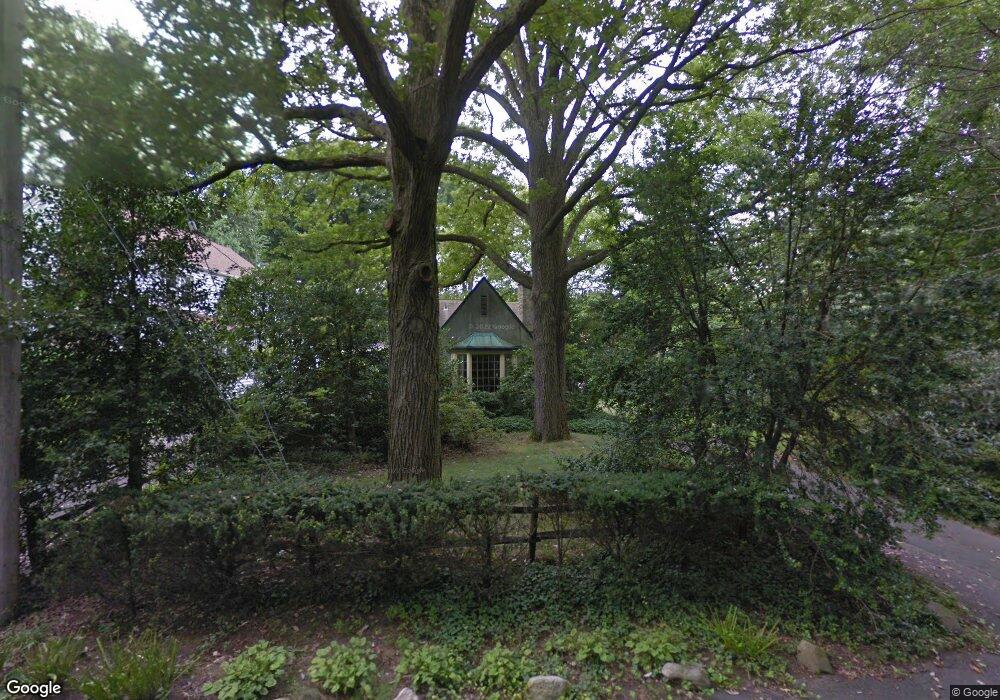 2 Ferris Dr, Old Greenwich, CT 06870 - photo 1