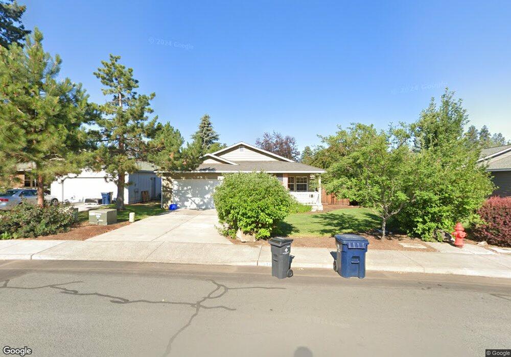 1169 SW Chamberlain St, Bend, OR 97702 - photo 1