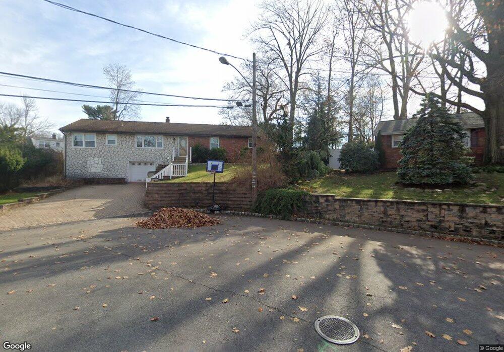 35 Bussell Ct, Dumont, NJ 07628 - photo 1