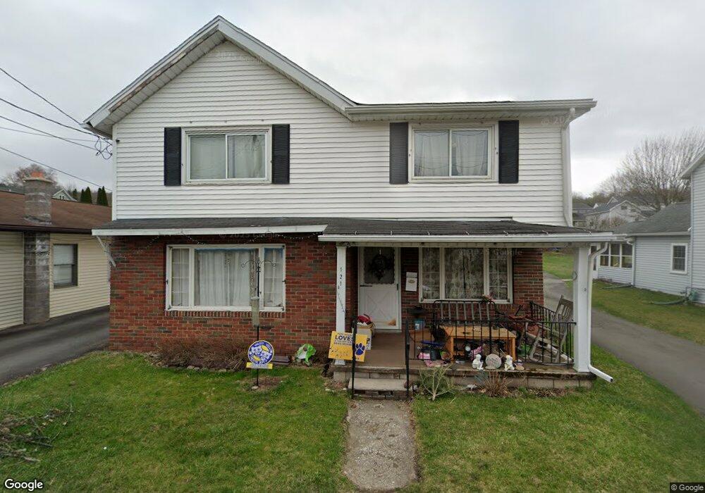 121 Spruce St, Archbald, PA 18403 - photo 1