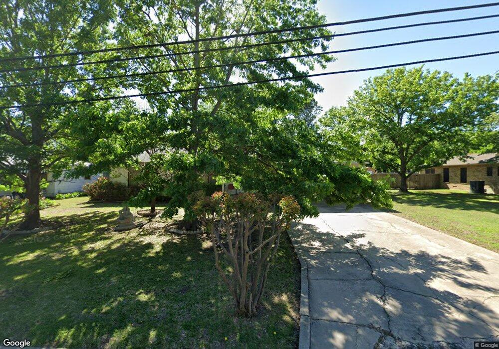 107 Line Dr, Gainesville, TX 76240 - photo 1