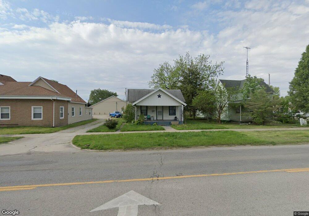 2517 Marshall Ave, Mattoon, IL 61938 - photo 1