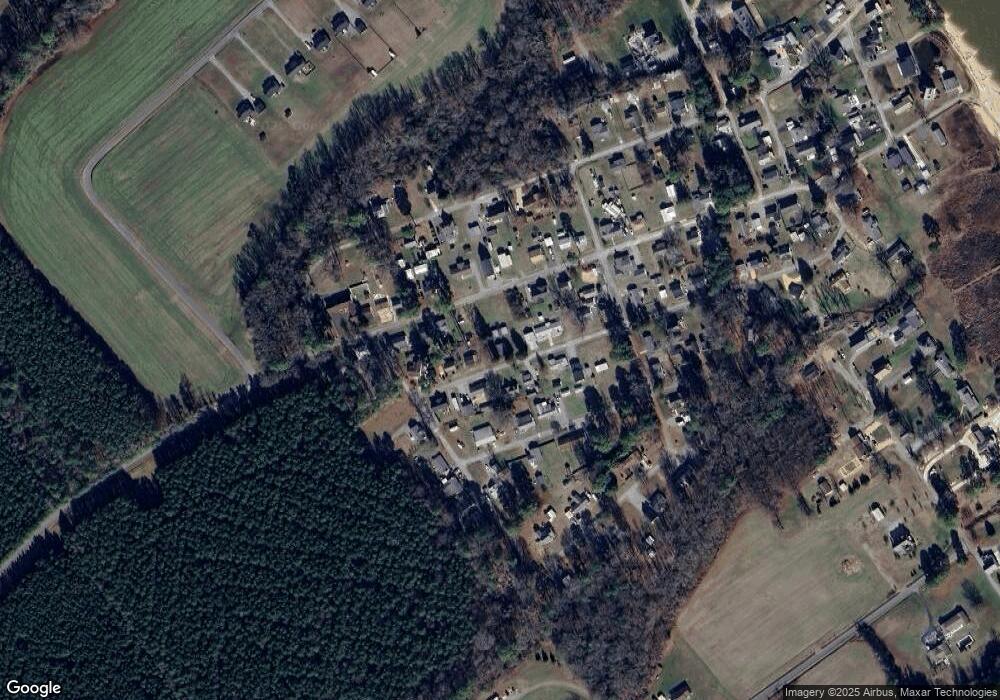 159 Waterview Dr, Dunnsville, VA 22454 - photo 1