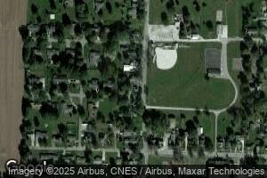 502 N 4th St, Wolcott, IN 47995