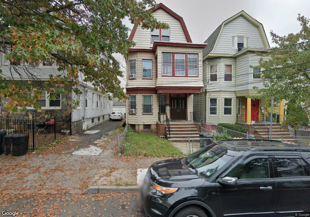 34 Leo Place unit 3, Newark, NJ 07108 - photo 1