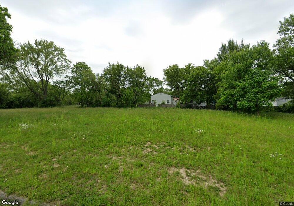 1288 Knickerbocker Ave, Flint, MI 48505 - photo 1