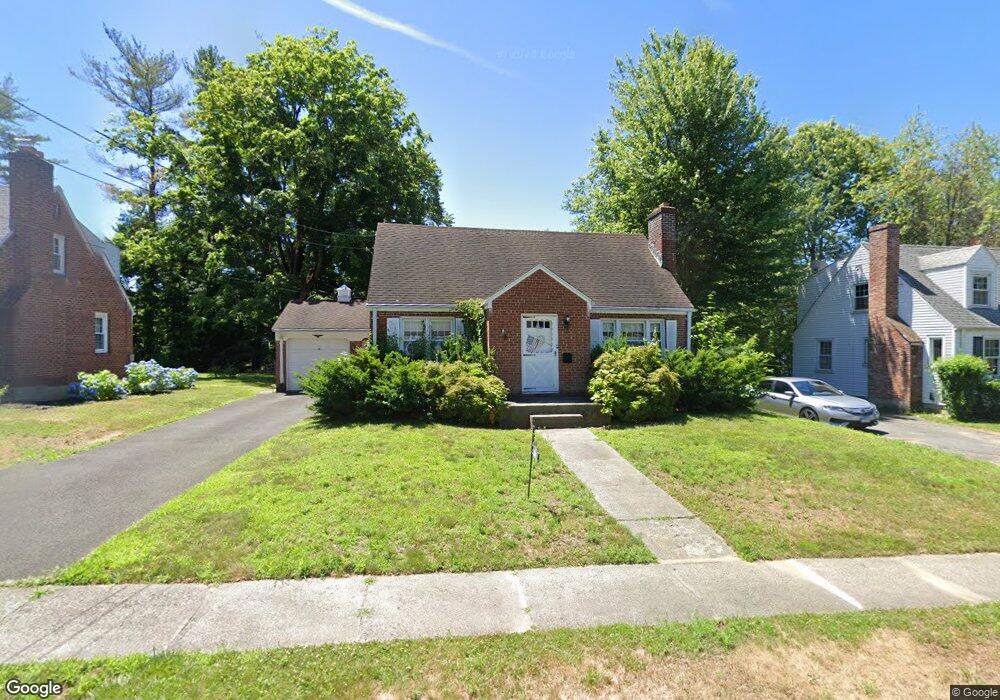 67 Giddings Ave, Windsor, CT 06095 - photo 1