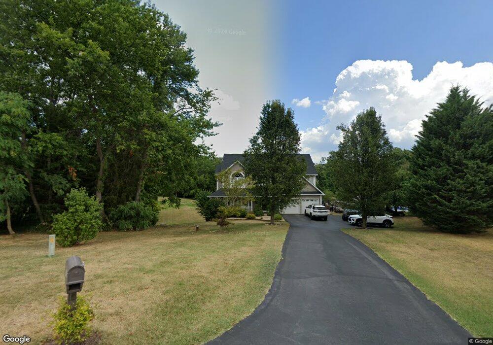 585 Manor Hill Dr, Toms Brook, VA 22660 - photo 1