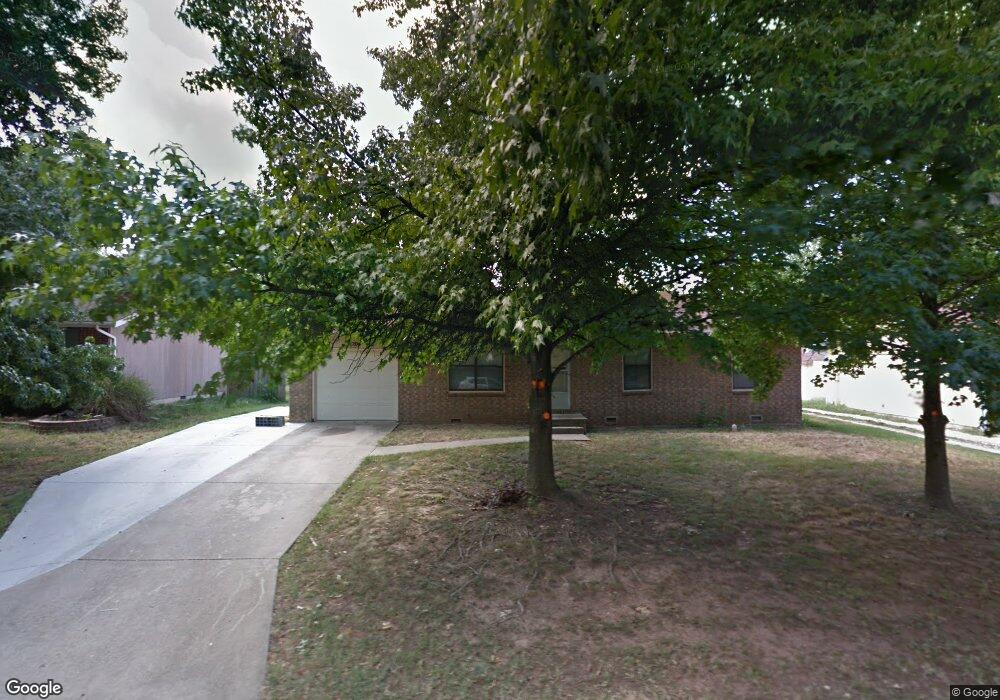 206 E Scott Wayne Dr, Nixa, MO 65714 - photo 1