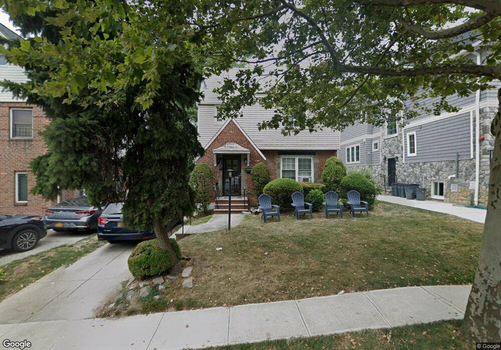 13809 78th Rd, Flushing, NY 11367 - photo 1